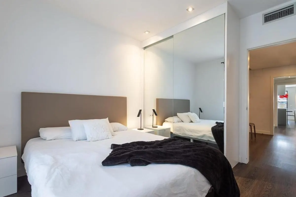 3-Bedroom Penthouse With Terrace In Eixample Barcelona Španělsko